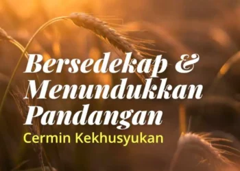 bersedekap di dada