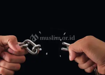 Memutus Hubungan Kekerabatan