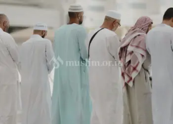 Orang-Orang yang Khusyuk dalam Salat 2