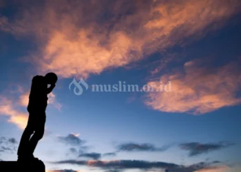 Menyikapi Kesalahan Orang Lain